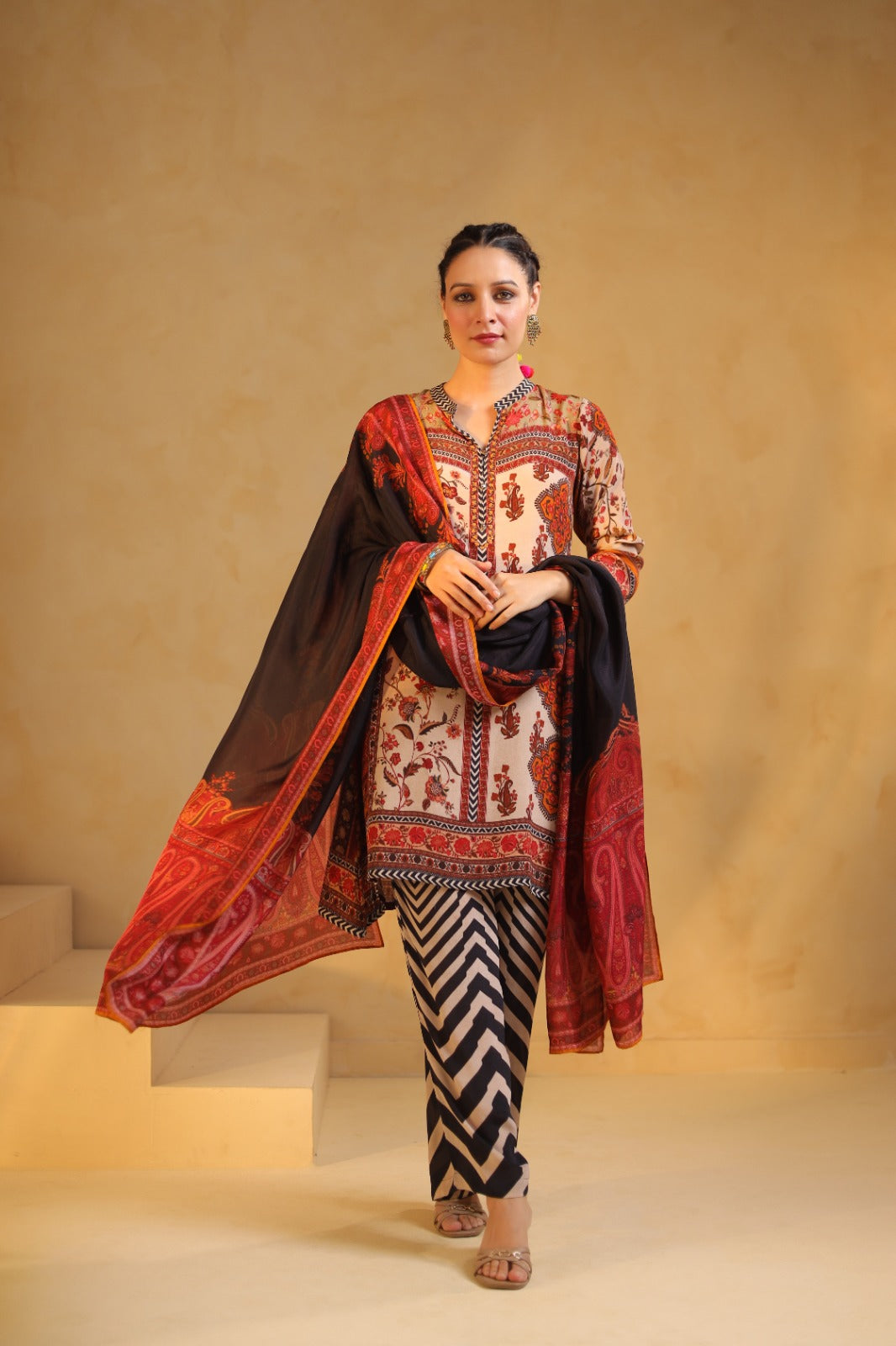 Premium Crepe Noor-e-Phulkari Designer Suit Set