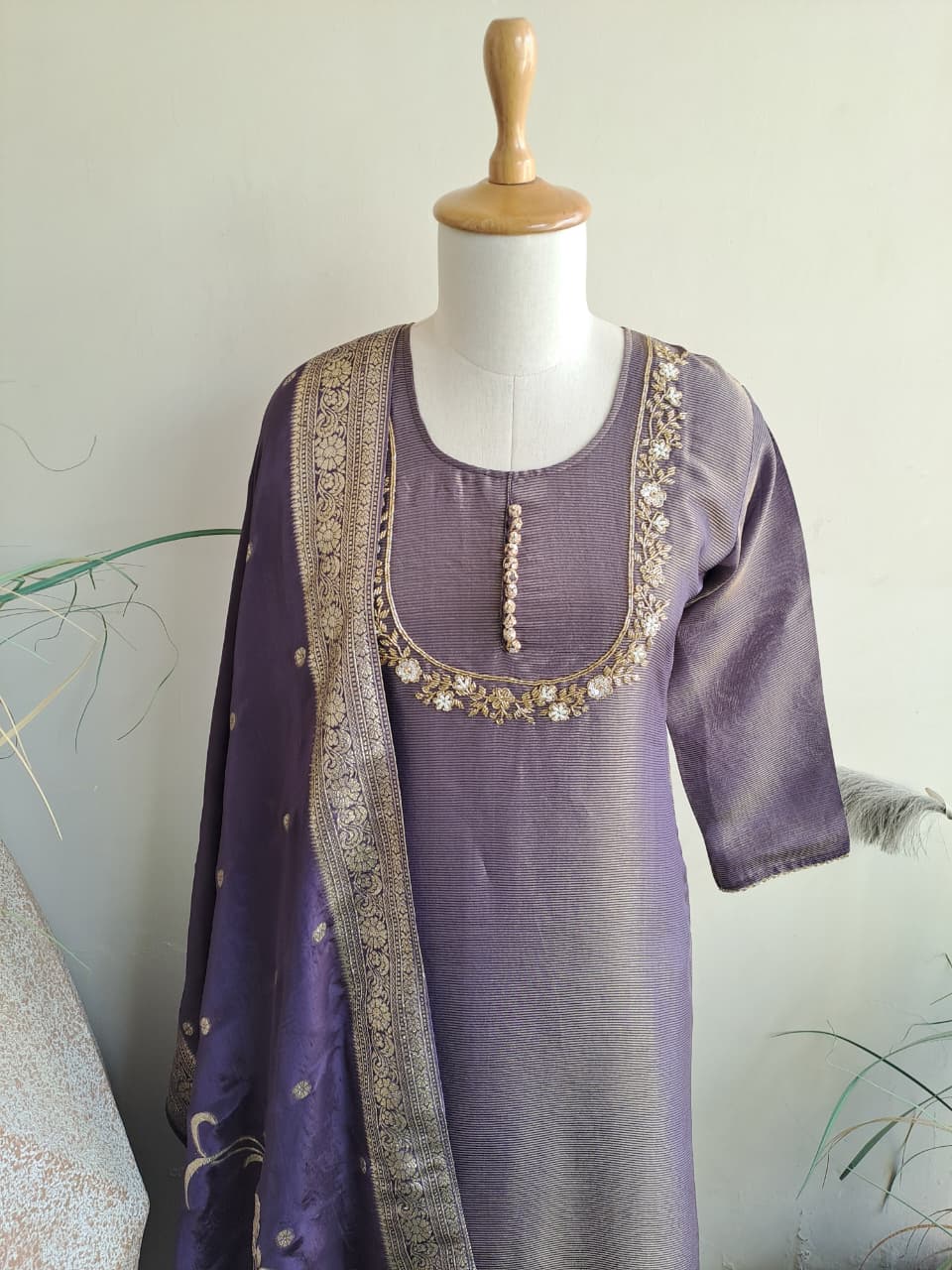 Ziya Shimmer Tissue Suit Set - Regal Elegance in Tissue Silk
